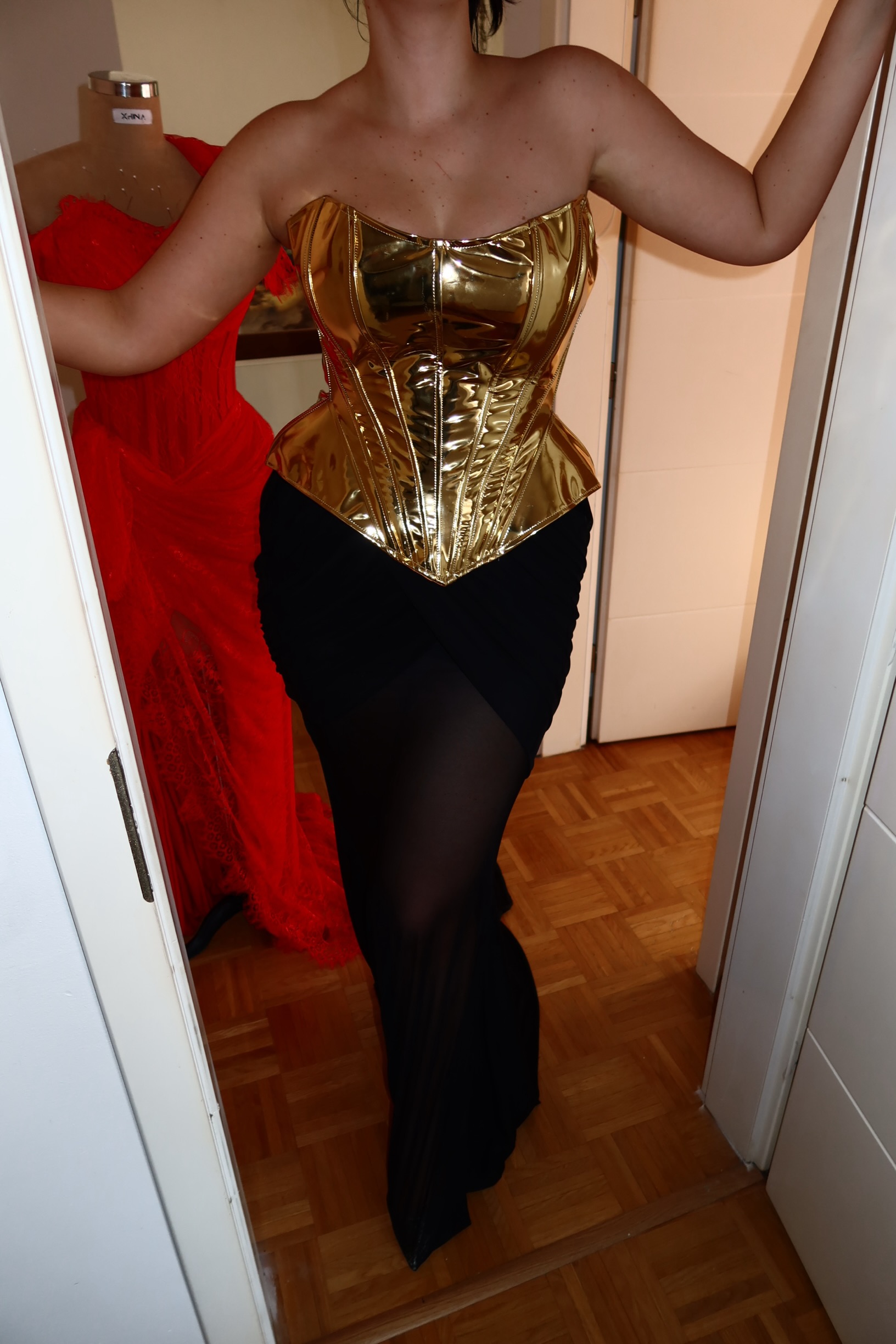 Gold metallic corset - Image 2
