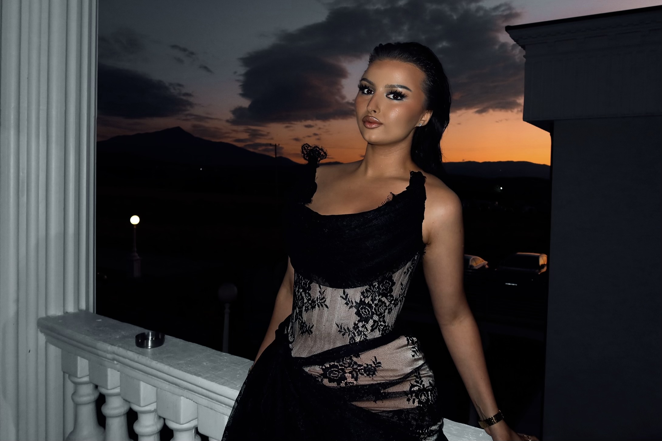 Short Vespera Dantel - Image 2