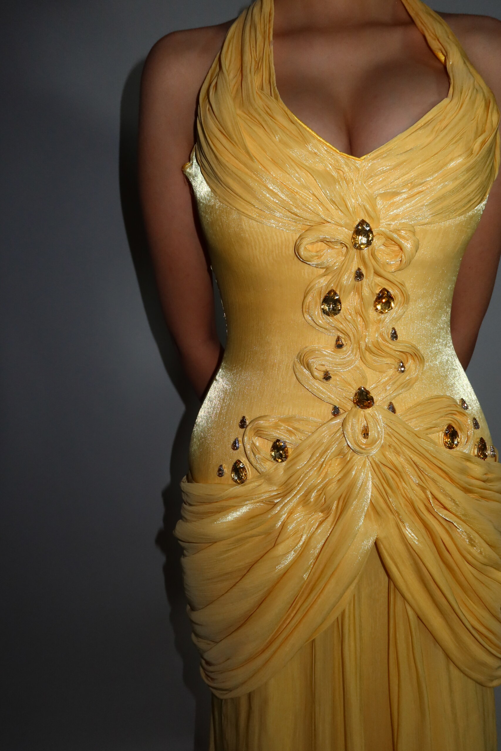 Yellow Sculpture - Image 2