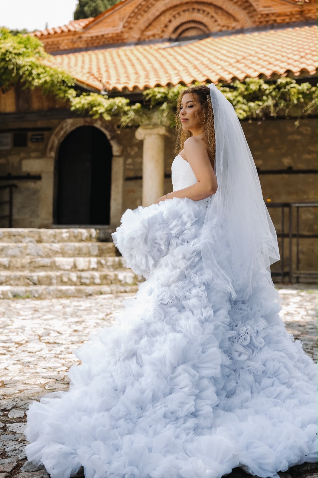 Como Bride - Image 2